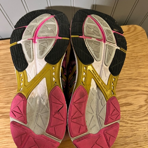 ASICS Gel Noosa Tri Women's Pink and Black Running Shoes Size 7 - Picture 6 of 7
